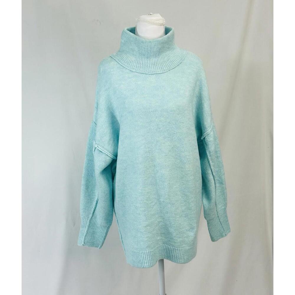 Crown & Ivy M Turtleneck Sweater Pastel Aqua Blue Cabana Coastal Preppy Cozy